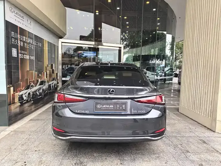 Lexus ES 2021 200 Excellence Edition 5