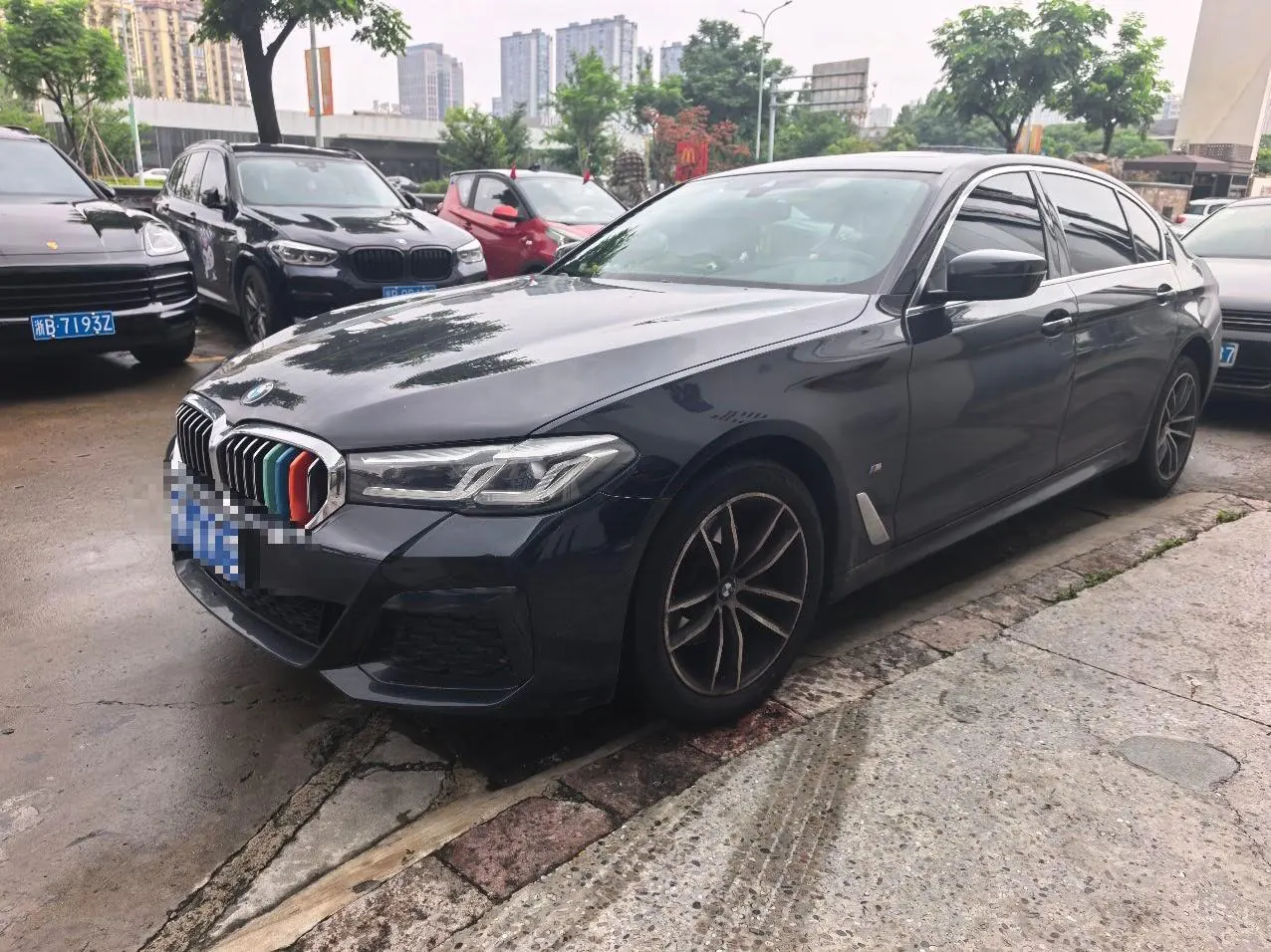 BMW 5 Series 2022 525Li 2.0T M Sports Suit (Modified) Automatic Gear - View 1
