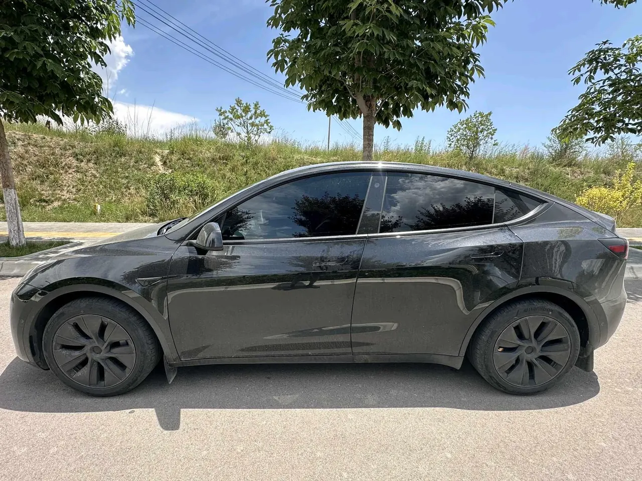 Tesla 2023 Model Y long endurance all-wheel drive version automatic transmission 4