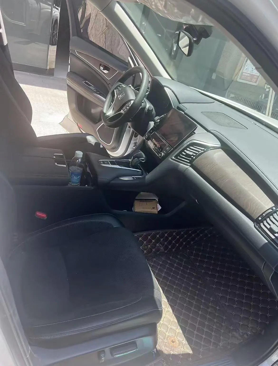 Honda 2022 Crown Road 1.5T Stepless 240TURBO Two-Drive Limited Commemorative Edition Automatic Gear 3