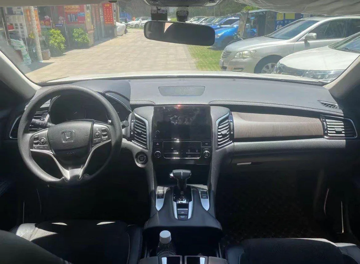 Honda 2022 Crown Road 1.5T Stepless 240TURBO Two-Drive Limited Commemorative Edition Automatic Gear 4