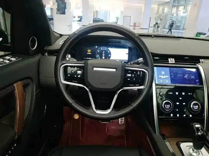It is found that sports 2022 models are changed to 249PS R-Dynamic SE performance technology version 5 seats 11