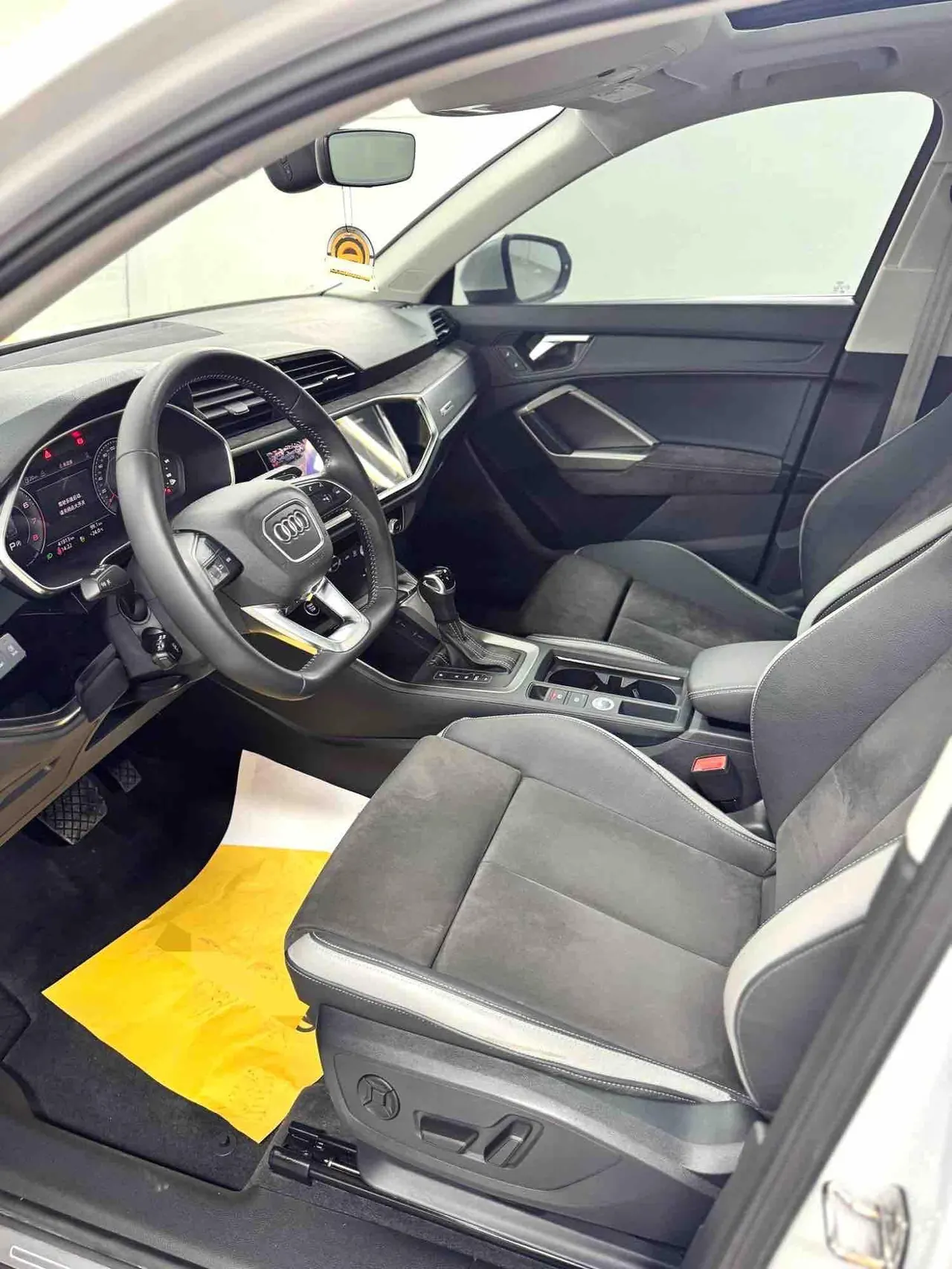 Audi 2022 Q3 1.4TFSI 35TFSI Fashion Dynamic Automatic 8