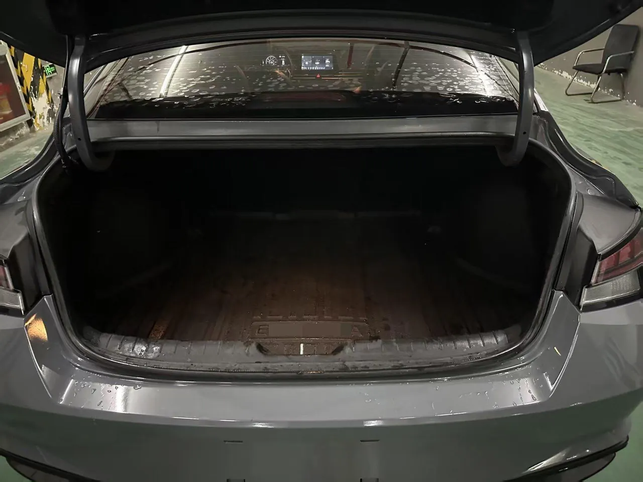 Hyundai 2022 Elantra -3-compartment 1.5 stepless LUX premium automatic gear 13