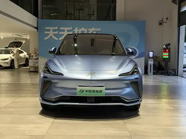 IM LS7 2023 90kWh Elite Rear Drive Edition 2