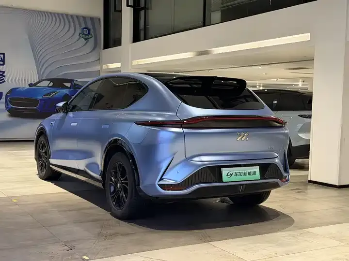 IM LS7 2023 90kWh Elite Rear Drive Edition 9