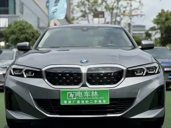 BMW i3 2022 eDrive 35 L 2