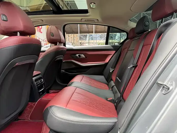 BMW i3 2022 eDrive 35 L 7