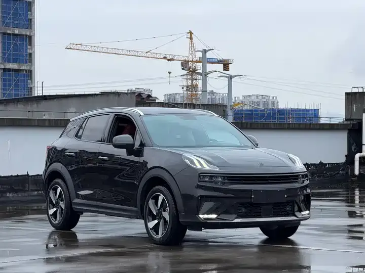 LYNK&amp;CO 06 2020 1.5T Pro 3
