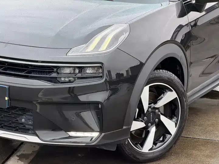 LYNK&amp;CO 06 2020 1.5T Pro 4
