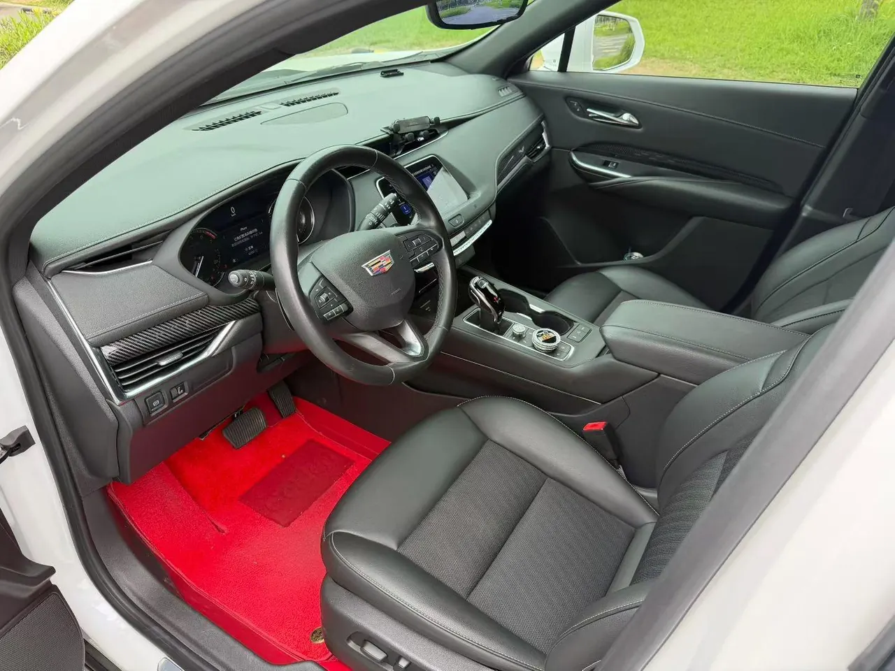 Cadillac 2020 XT4 2.0T 28T Two-Drive Technical Automatic Gear 4