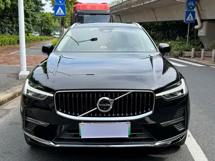 Volvo XC60 plug-in hybrid 2022 T8 plug-in hybrid long endurance four-wheel drive Zhiyuan Deluxe Edition 2