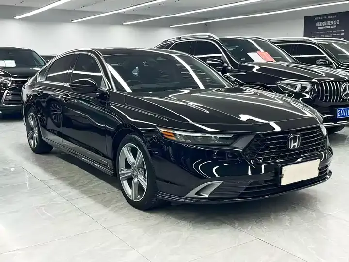 Accord 2023 260TURBO Excellence Edition 3