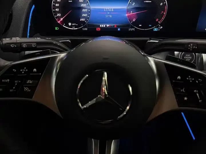 Mercedes Benz GLB 2025 GLB 220 Dynamic 12