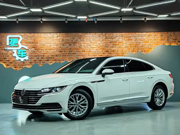 Открыть галерею: FAW-Volkswagen CC 2020 330TSI Charming Yan Edition Country VI