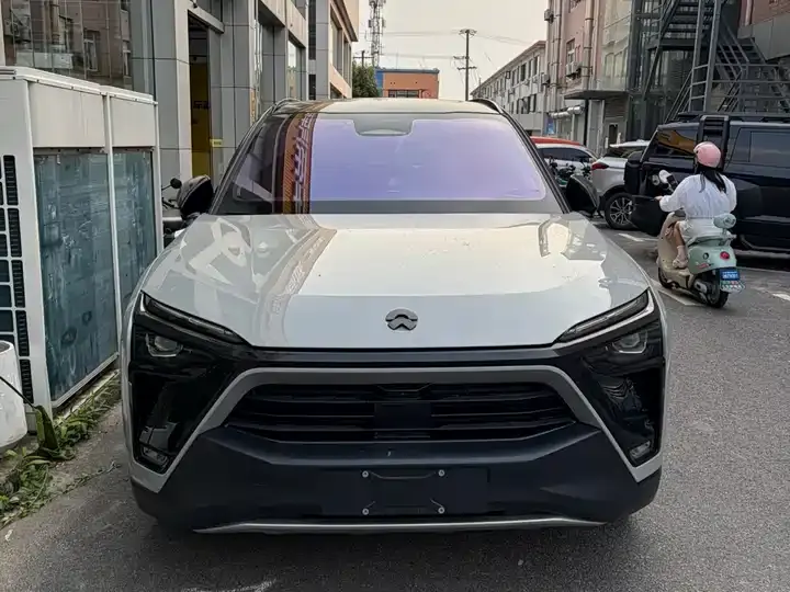 NIO ES8 2020 415KM Signature Edition Six-seat Edition 2