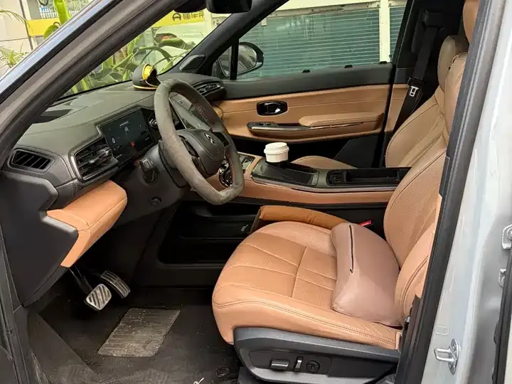 NIO ES8 2020 415KM Signature Edition Six-seat Edition 8
