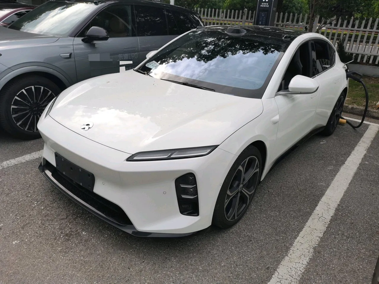 NIO 2025 ET5 75kWh automatic transmission - View 1