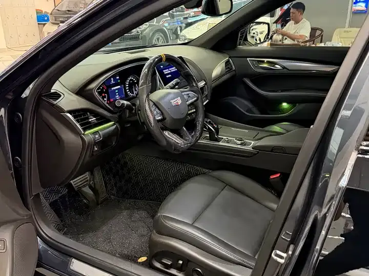 Cadillac CT5 2022 28T Luxury Model 4