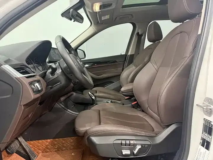 BMW X1 2022 sDrive25Li leading type 6