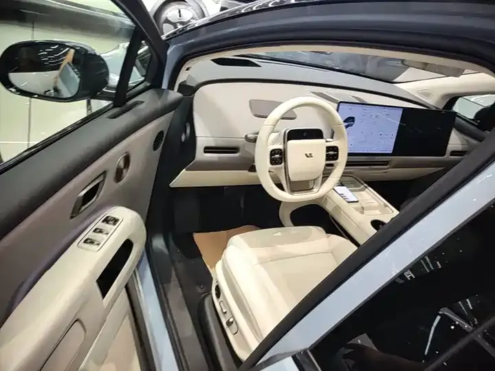 Li i8 2025 Standard Edition 12