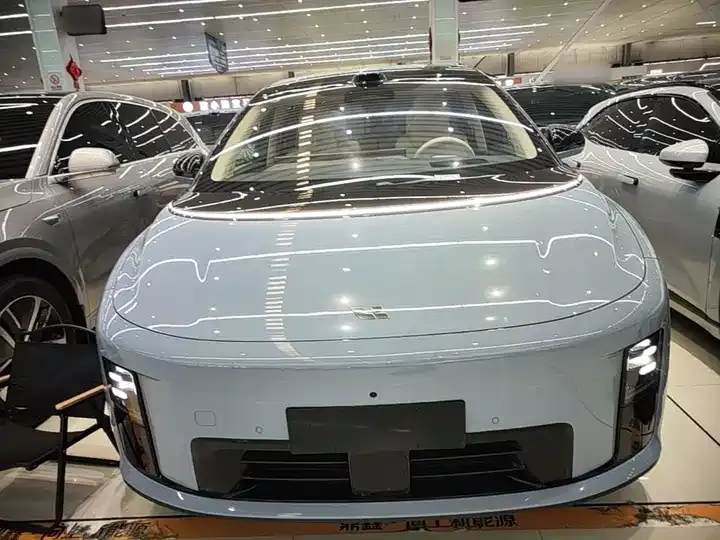 Li i8 2025 Standard Edition 3