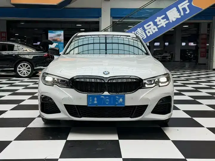 BMW 3 Series 2021 320Li M Sports Suit 2