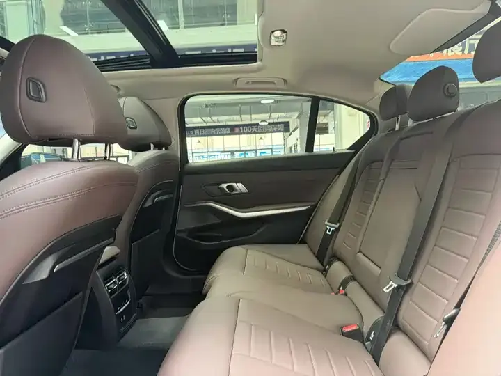 BMW 3 Series 2021 320Li M Sports Suit 6