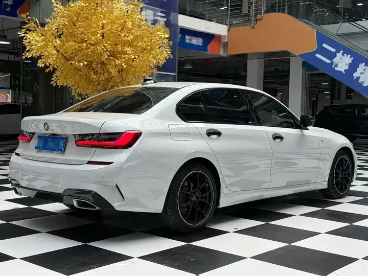 BMW 3 Series 2021 320Li M Sports Suit 7