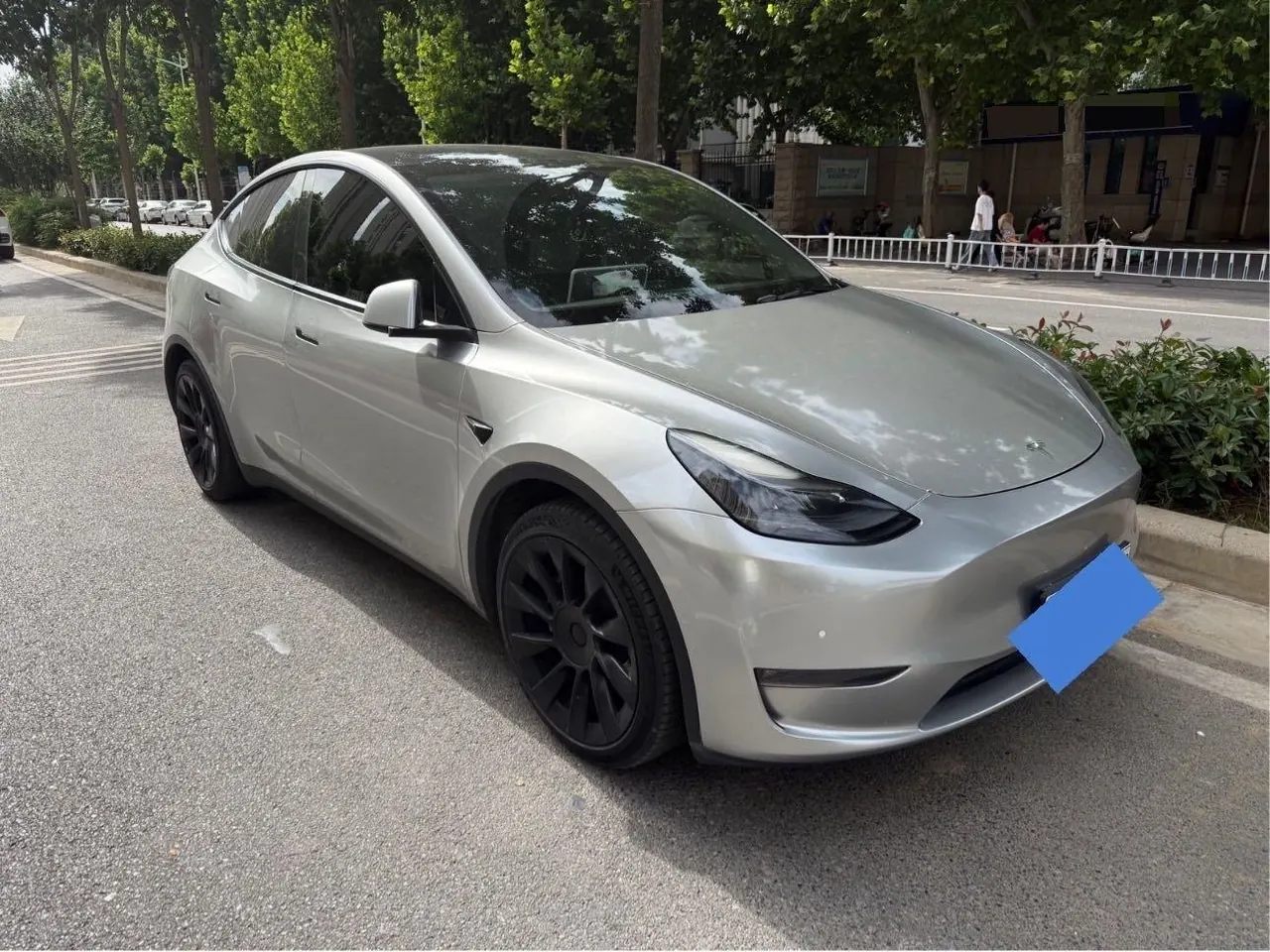 Tesla 2021 Model Y Standard Endurance Rear Drive Automatic Gear 3