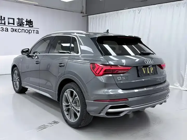 Audi Q3 2022 35 TFSI Fashion Elegant 4
