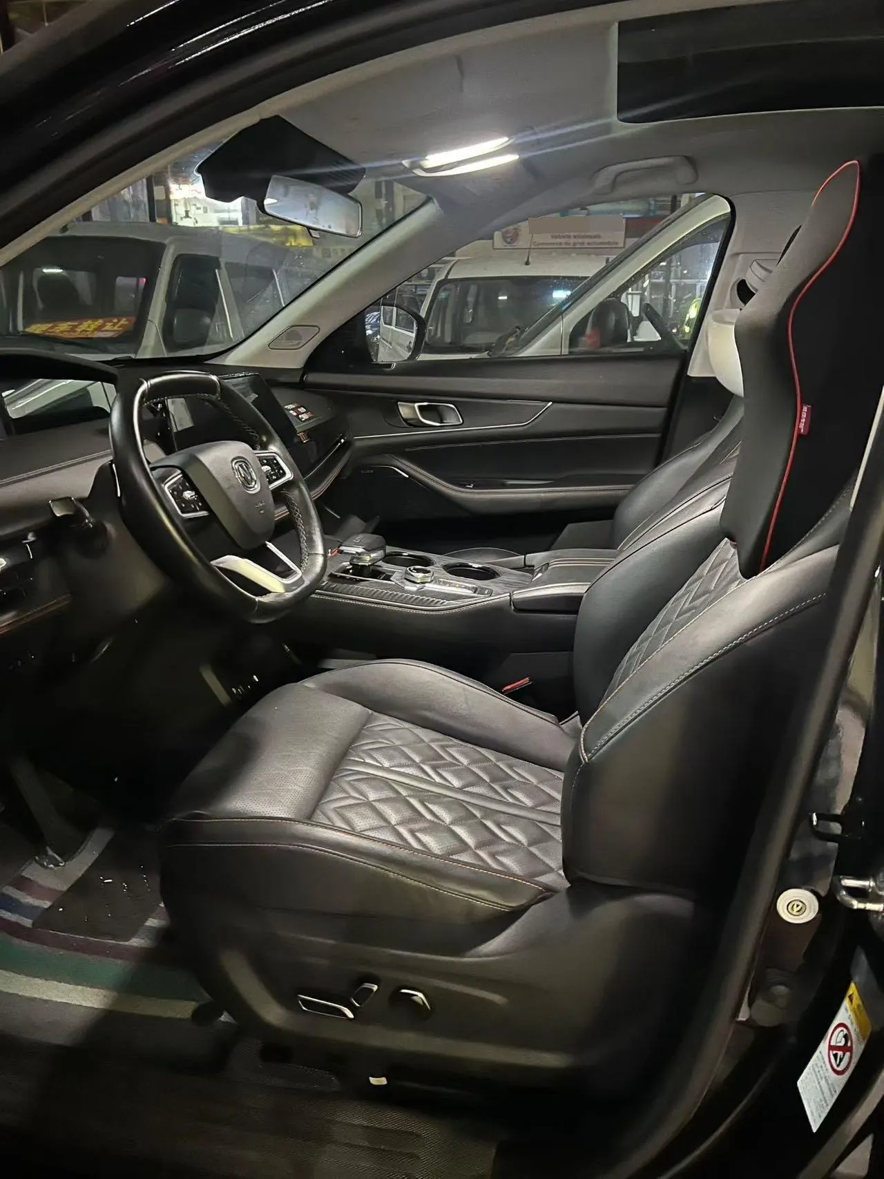 ChangAn 2021 UNI-K 2.0T Luxury Automatic 3