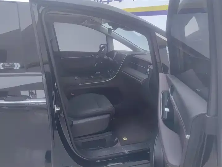 Trumpchi M8 2024 Master Series 400T Prestige Edition 8