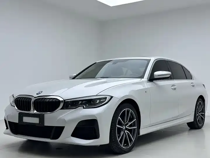 BMW 3 Series 2022 320Li M Sports Suit - View 1