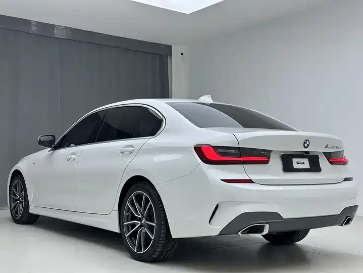 BMW 3 Series 2022 320Li M Sports Suit 4