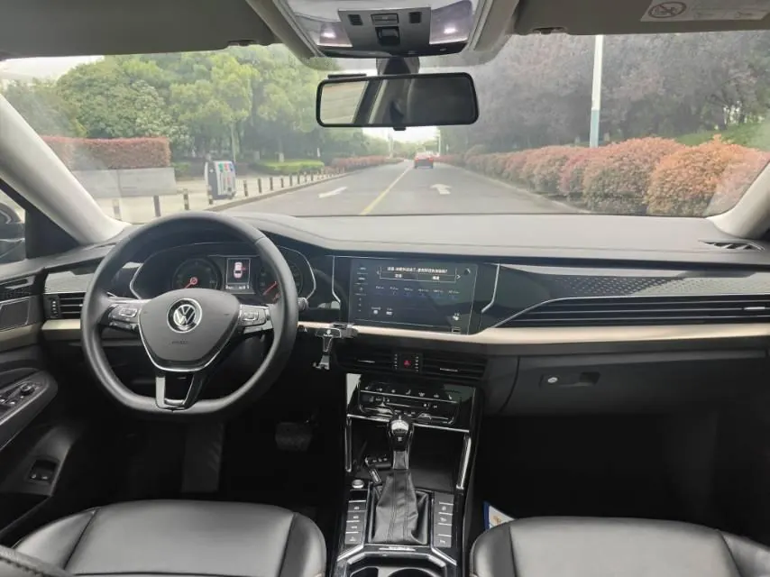 Volkswagen Passat New Energy 2021 Passat PHEV 1.4T Deluxe Automatic Gear 8