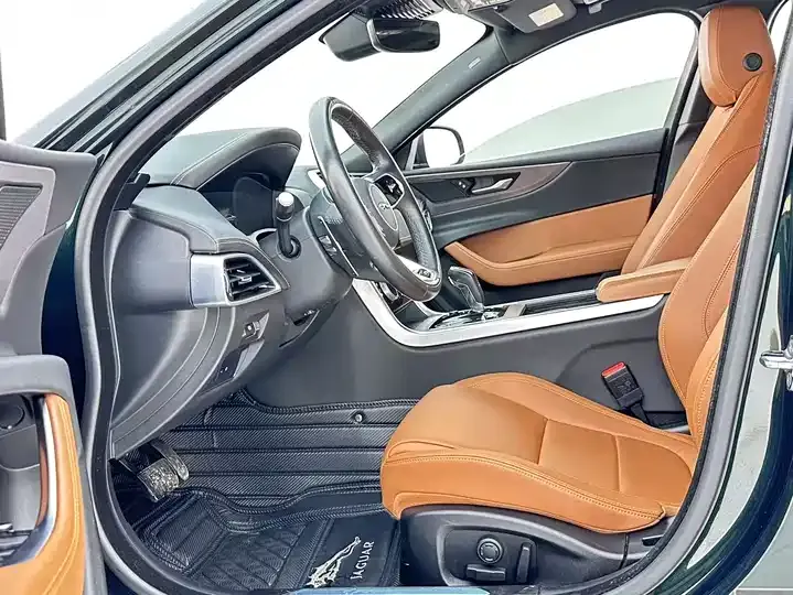 Jaguar XEL 2022 2.0T 200PS R-DYNAMIC Youth Sports Edition 4