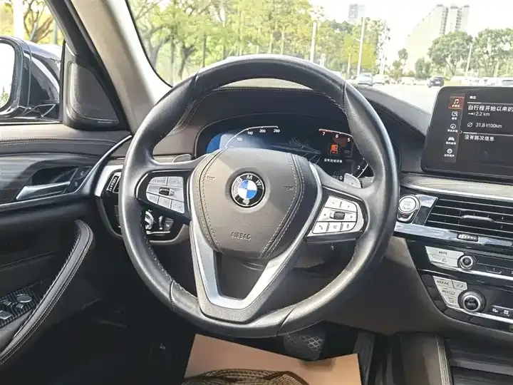 BMW 5 Series 2022 Modified 530Li Premium Luxury Suit 11
