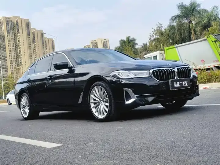 BMW 5 Series 2022 Modified 530Li Premium Luxury Suit 3