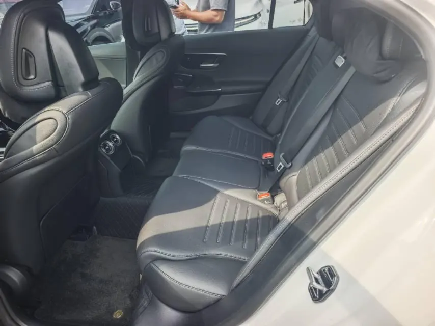 Mercedes Benz Class C 2025 C 260 L 48V 1.5T Sports Edition Automatic Gear 9