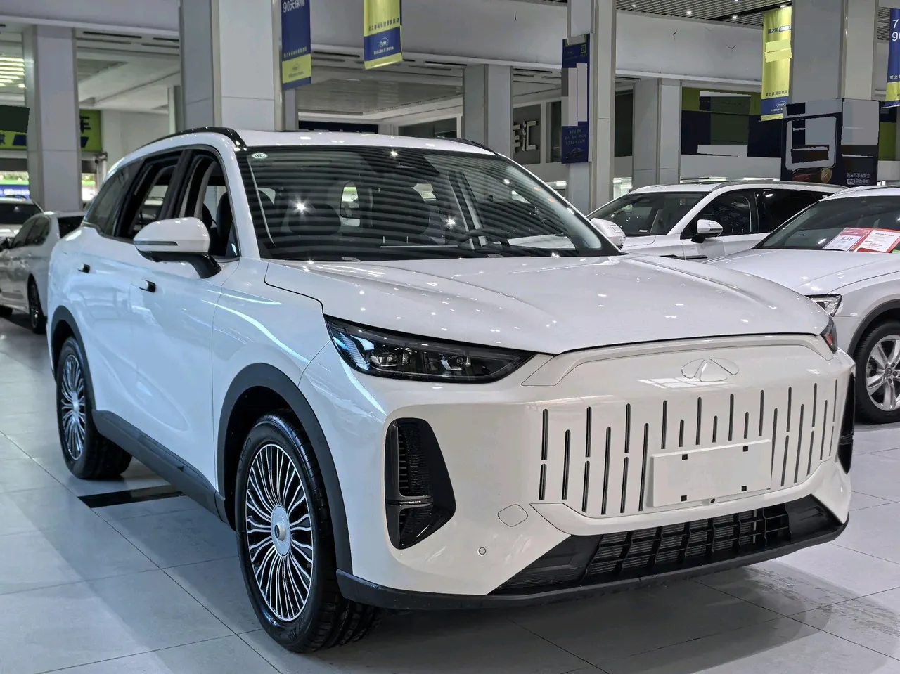 Chery 2025 Fengyun T9 C- DM 1.5T 120 Long Endurance Flagship PLUS7 Lithium Iron Phosphate Automatic Gear 3