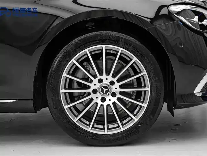 Mercedes Benz Class E 2022 E 260 L 11