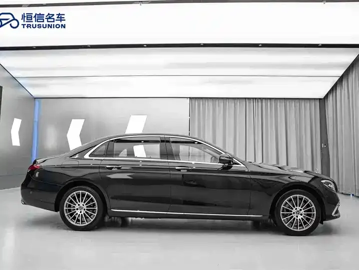 Mercedes Benz Class E 2022 E 260 L 4
