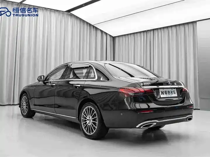 Mercedes Benz Class E 2022 E 260 L 7