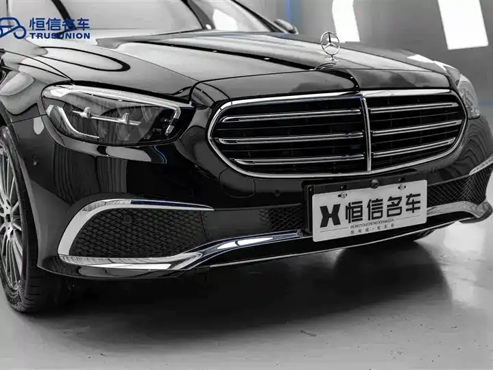 Mercedes Benz Class E 2022 E 260 L 9