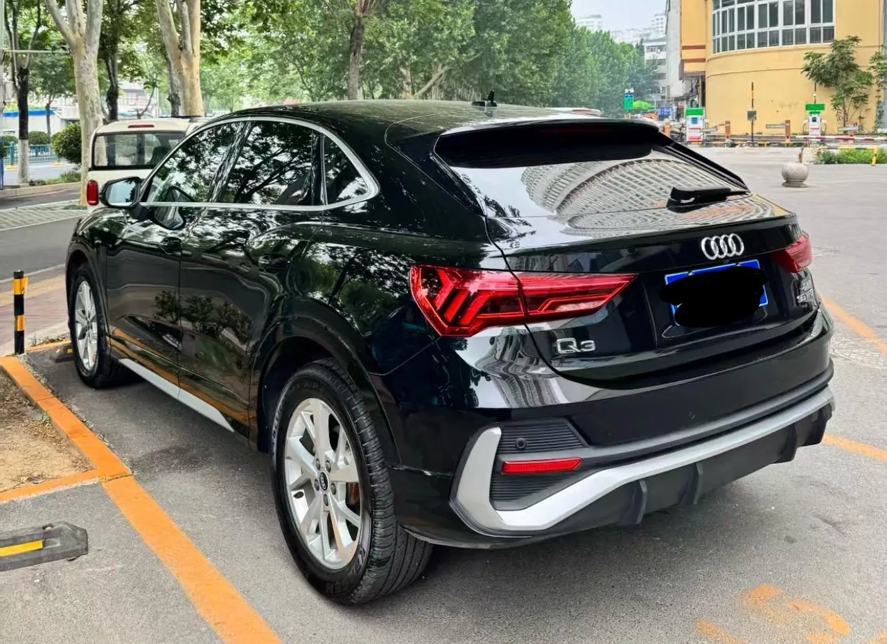 Audi 2020 Q3 Sportback 1.4TFSI 35TFSI aggressive automatic gear 5