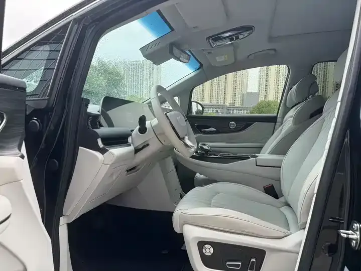 Xinghai V9 2024 1.5TD 200km Qingyun Ladder Series Honorable Model 8