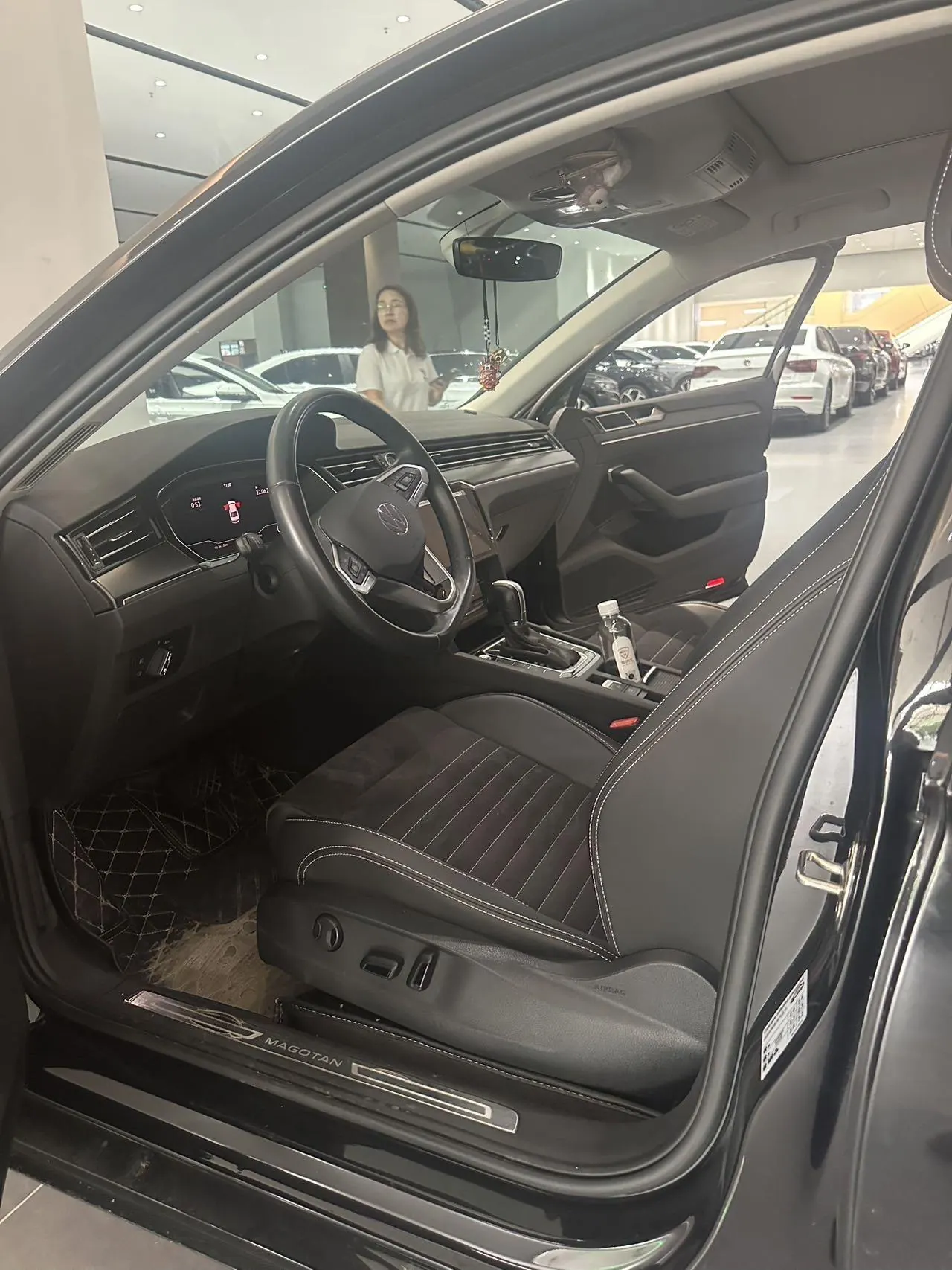 Volkswagen 2021 Magotan 2.0TSI 330TSI 30th Anniversary Edition Automatic Gear 4