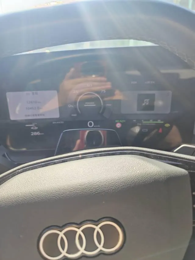 Audi 2025 Q6L e-tron Long Endurance Edition Automatic Gear 8