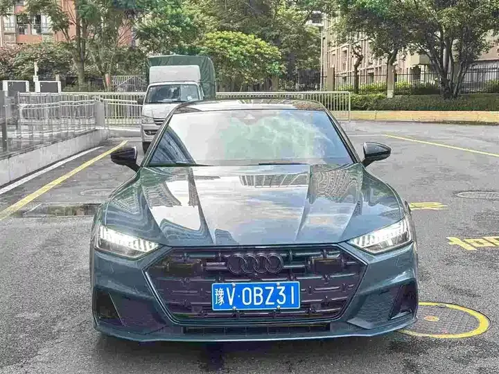 Audi A7L 2022 55 TFSI quattro S-line Zhiyuan Crystal Set 2